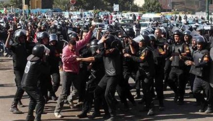 جاك هيلي: النظام العسكري الذي يحكم مصر يشبه نظيره في بورما