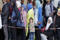 غرق 10 لاجئين بينهم طفل قرب سواحل اليونان
