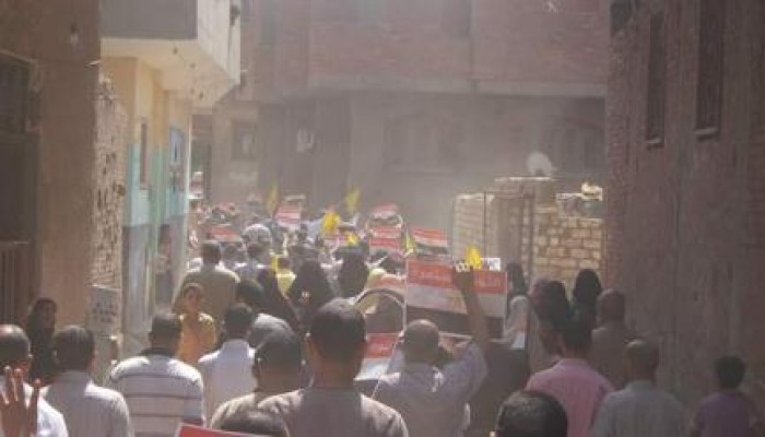 حشود ثوار الصف ينتفضون في جمعة "نكمل ثورتنا ونحرر أقصانا"