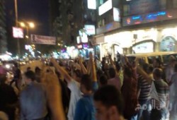 القاهرة: ثوار عين شمس يهتفون للمسجد الأقصى