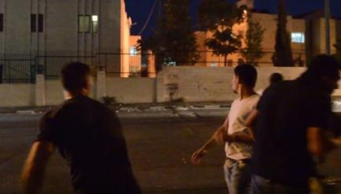 شرطة "أبو مازن" تطلق الرصاص على المتظاهرين ببيت لحم
