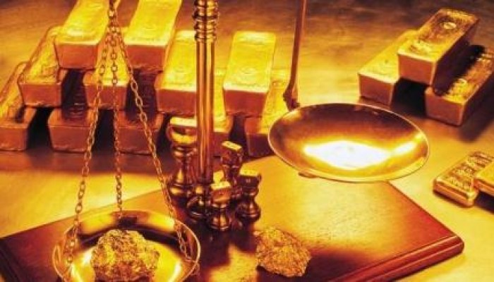 انخفاض الذهب عيار 21 إلى 249.6 جنيه.. الدولار يستقر عند 783 قرشا للبيع