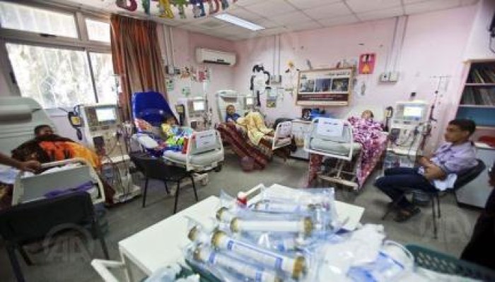 مستشفى للأطفال بـ غزة يحذّر من توقف خدمات غسيل الكلى جراء نقص "الفلاتر"