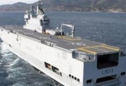 السيسي يشتري سفينتي ميسترال رفضتهما روسيا من فرنسا‎