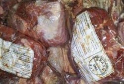 اللحوم الفاسدة تغزو الأسواق المصرية عشية عيد الأضحى