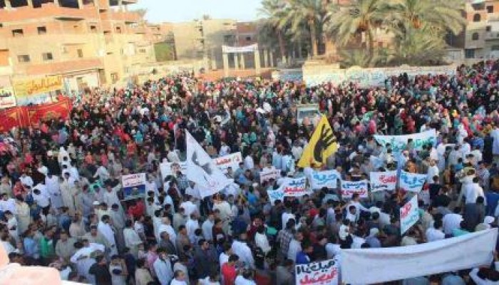 صور وفيديو.. تكبيرات العيد تختلط بهتافات الثوار بالشرقية