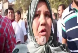 متضررة من هدم سوق حلوان: بناتي هتاكل منين مأخدتش مكان في السوق الجديد كلها بالكوسة(فيديو)