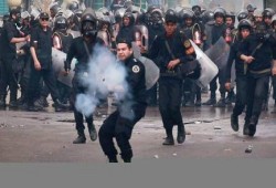 الاعتداء بقنابل الغاز على معتقلي مركز "ميت سلسيل" بالدقهلية وتهديدهم بالضرب بالرصاص