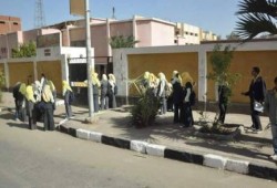 وقفة إحتجاجية لأولياء أمور طلاب مدرسة «سبيل العرب» بأسوان