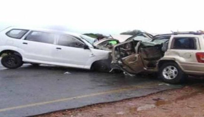 شؤم الانقلاب: وفاة مجند وإصابة آخرين في حادث تصادم بالطريق الصحراوي
