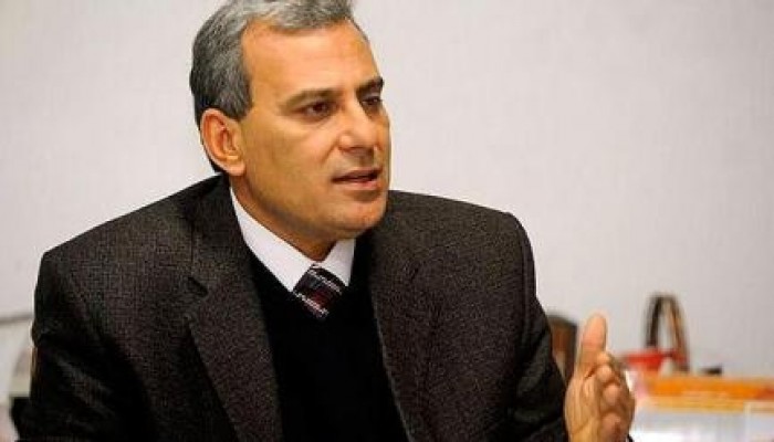 مانع النقاب في جامعة القاهرة "جابر نصار" لـ طالبة: "التاتو" بتاعك حلو ! (فيديو)