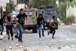 إصابة فلسطينيين بجراح في مواجهات مع الجيش الإسرائيلي بالضفة الغربية
