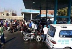 نفد "رز الخليج" فعادت أزمة البنزين واصطفت الطوابير مرة أخرى