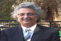 فوز حسين خيري بمنصب نقيب الأطباء