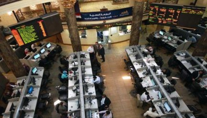 بورصة النيل تخسر 0.97% خلال تعاملات الأسبوع الماضي.. وأزمة الدولار تتصاعد