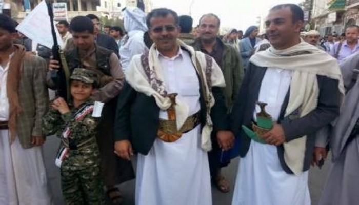 المقاومة باليمن تأسر قياديا حوثيا ذا صلة بحزب الله اللبناني الشيعي