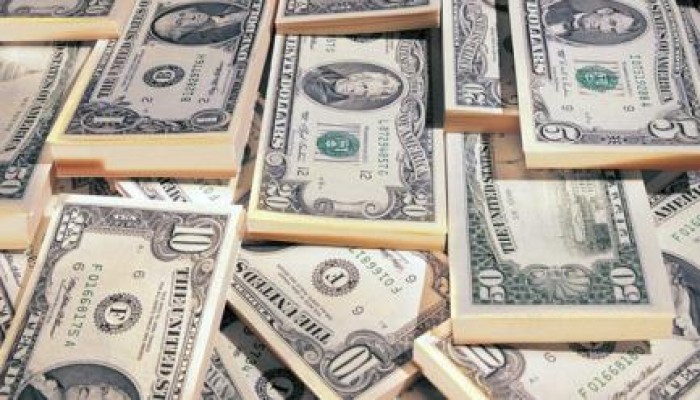 مع توقعات بارتفاعه.. الدولار يسجل 8.2 جنيه في السوق السوداء