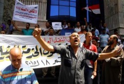 ارحل يا فاشل .. إلغاء علاوة الـ10% تهدد 400 ألف عامل بالقطاع العام
