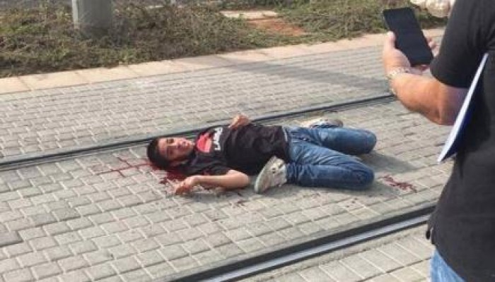 عمليتا طعن في القدس المحتلة واستشهاد منفذ إحداهما