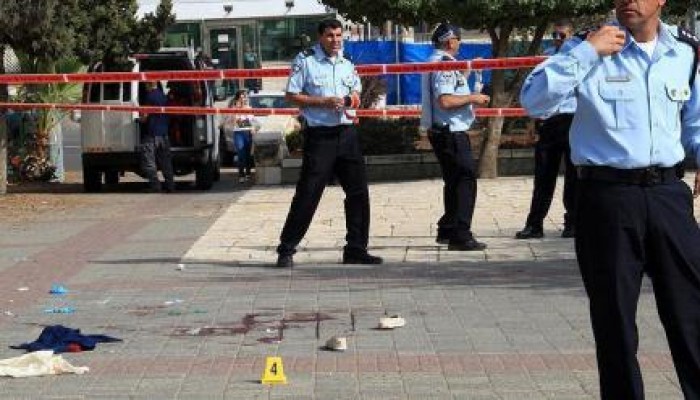 فزع الصهاينة من الانتفاضة .. مستوطن إسرائيلي يطعن آخرا ظنا منه أنه فلسطيني