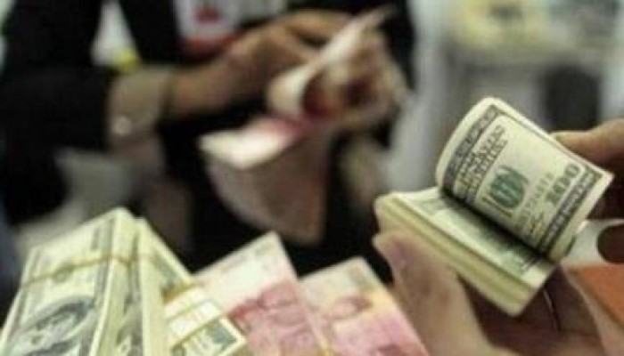 الدولار يرتفع فى السوق السوداء لـ 8.18 جنيه