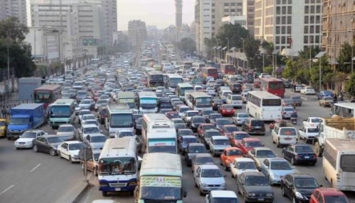 نحس الانقلاب .. شلل مروري بالزمالك بسبب كسر ماسورة مياه