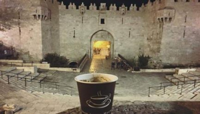 حملة #مش_خايفين استهتارا من المقدسيين بجنود  الاحتلال في القدس