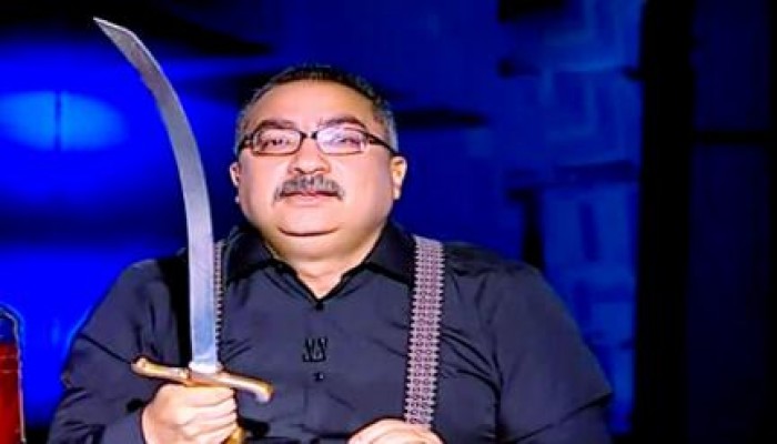 الانقلابي " إبراهيم عيسي " : السيسي فقد مصداقيته عند الشعب (فيديو)