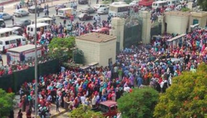 سخط وغضب بين طلاب جامعة الزقازيق بعد إغلاق البوابات وإلغاء المحاضرات