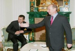 المجرم بشار يزور موسكو بعد اختبائه 55 شهر داخل دمشق