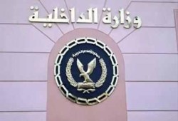 أمناء شرطة بمساعدة أخرين يستولون على 5 ملايين جنيه من سيارة نقل أموال