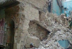 يوم الانهيارات بالإسكندرية : انهيار عقار آخر بحي باب شرق