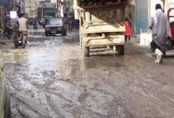 منيا الحيط بالفيوم تغرق في مياه الصرف الصحي