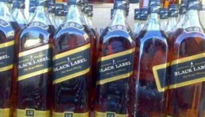 الانقلاب يستورد "خمور وتفاح ومحمول" بـ27 مليار جنيه في 6 أشهر