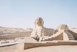 مفيش سياحة في مصر .. "موقع أميركي" يرصد بالصور خلو منطقة الأهرامات من السياح !