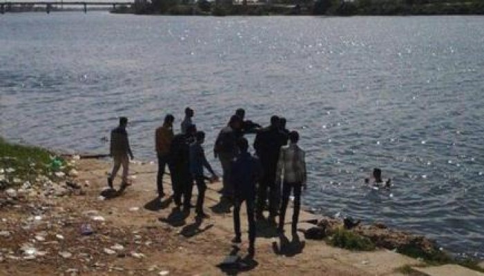 دمياط : غرق شاب أثناء تعليقه لافتة لأحد مرشحي برلمان العسكر
