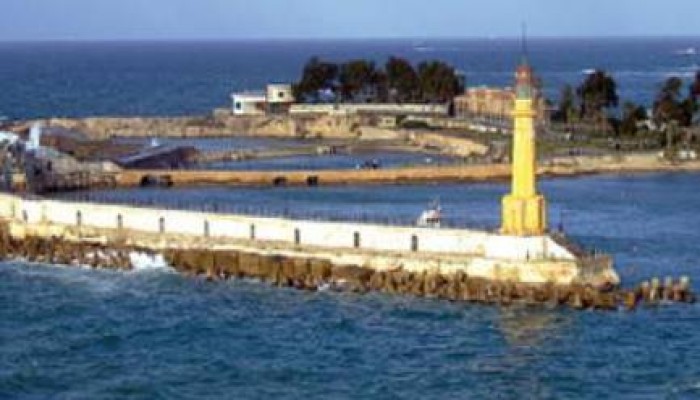 إغلاق بوغاز مينائى الإسكندرية والدخيلة لسوء الأحوال الجوية