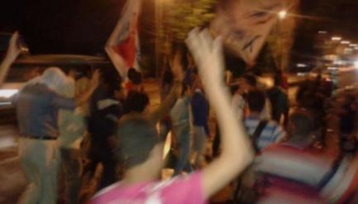 ثوار كفر الدوار يتحدون المطر وينتفضون رفضًا لانتهاكات داخلية الانقلاب