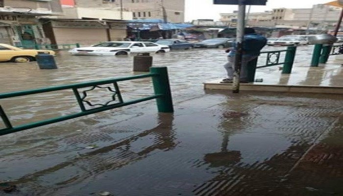 غرق شوراع العريش الرئيسية بعد سقوط الامطار اليوم .. والجيش يرد باعتقال مدرسين !