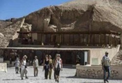 نحس السيسي:  ألمانيا تنصح مواطنيها بعدم السفر إلى سيناء