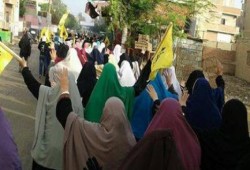 ثوار ابوحماد  ينتفضون في مسيرة حاشدة ضمن فعاليات "انقذوا مصر"