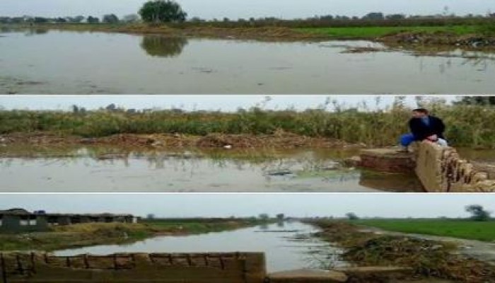 أهالي مركز دمنهور يقطعون طريق دسوق احتجاجًا على غرق أراضيهم و منازلهم