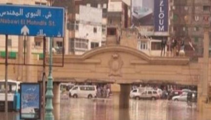 أمطار غزيرة تضرب الإسكندرية.. والشوارع تغرق للمرة الثالثة