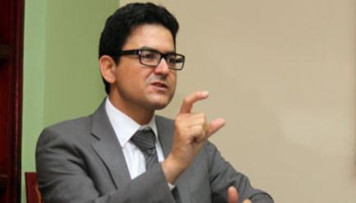 محسوب: نظام الانقلاب مريض لو حقنوه بمال الأرض هيضيع