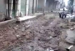 أهالي كفر الدوار يصلحون الشوارع بالجهود الذاتية بعد تجاهل محافظ الانقلاب لبلاغاتهم