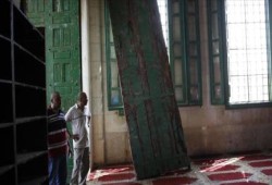 اقتحام 40 مستوطنًا صهيونياً للمسجد الأقصى تحت حراسة الشرطة والمرابطين يكبرون في وجوههم