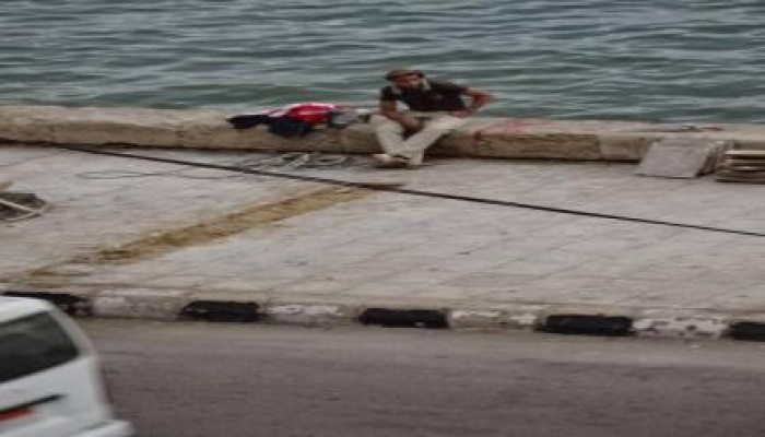 بالصور.. الإسكندرانية سخرون: السيسي أنفق مليار جنيه على "مواسير صرف عشوائية"