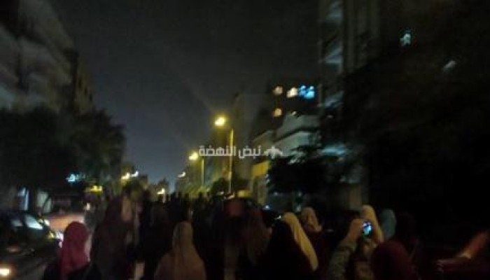 ثوار أكتوبر يتظاهرون فى مسيرة ليلية رفضاً للاختفاء القسرى