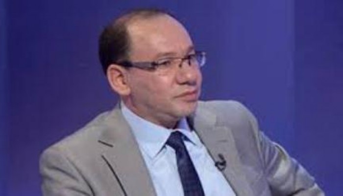 قنديل: الدجل والخرافة والكفتة.. هذه هي إنجازات قائد الانقلاب العلمية