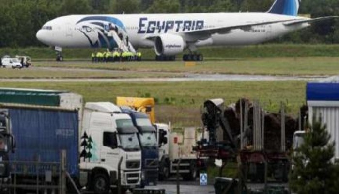 فشل لسيسي: روسيا تعلن إجلاء أكثر من 72 ألف سائح من مصر